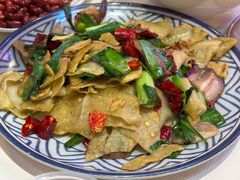-霄汉牛三鲜湖北砂锅菜(万松园2店)