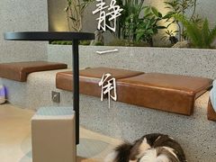 -HUG·拥抱咖啡(郑州宝龙广场店)
