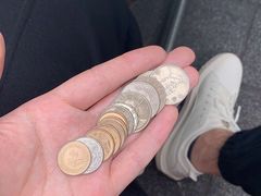 -诚品(信义店)