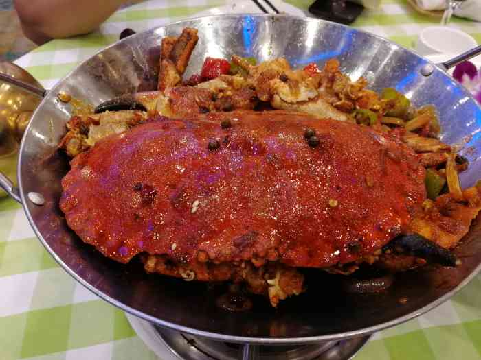 快乐海鲜城(虎泉街店)-"[环境]环境一如既往,经常吃的,因为这家.