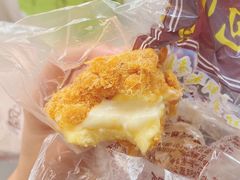 鸡肉丝小贝-鲍师傅糕点(江苏路店)