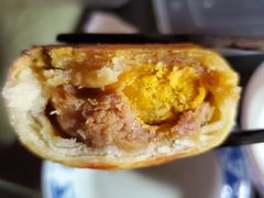 蛋黄鲜肉月饼-大壶春生煎(四川中路店)