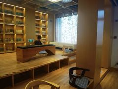 -漕河泾街道图书馆(漕河泾社区文化活动中心店)