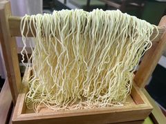 -洪氏嗨捞·广东猪肚鸡·椰子鸡火锅(西咸万象城店)