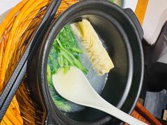 -馋三尺蟹粉小笼(人民广场店)