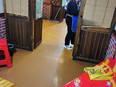 -人民公社铁锅炖·东北菜(卫国道店)