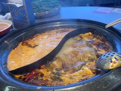-生活如沸·顺德水牛奶火锅(大学路店)