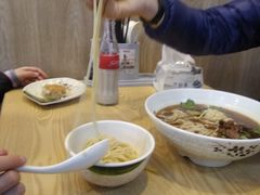 -小马牛肉面·牛骨熬制(南京博物院店)