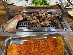 -清真·东拉黑炭火烤羊腿(世通·国际店)