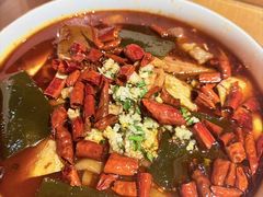 -渝信川菜 · 川味家常菜(财富购物中心店)