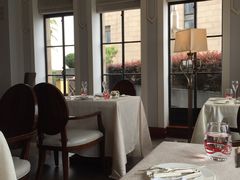 靠窗位-上海和平饭店-华懋阁 The Cathay Room