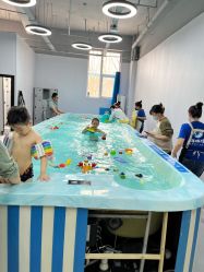 -海豚湾婴儿游泳(塘沽店)