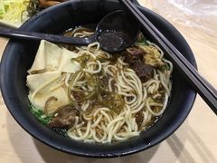 -李先生牛肉面大王(北京站售票厅餐厅)