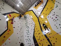 -问山MountQuest攀岩馆