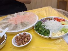 -官塘陈记鱼生·潮汕砂锅粥·牛肉火锅(潮枫路总店)