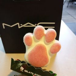 -M·A·C