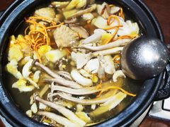 -菌之家·专业纯野生菌火锅·特色炒菌
