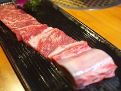 雪花生排-唯成•韩国炭火烤肉 유성고기