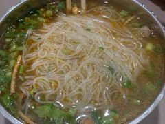 -刘二姐肥肠米粉(总店)