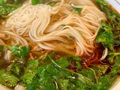 -伊京轩兰州牛肉面(闹市口店)