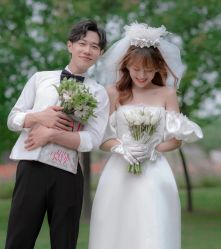 -拾年·定制婚纱摄影