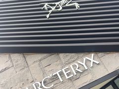 -ARC'TERYX始祖鸟(北京王府中环店)