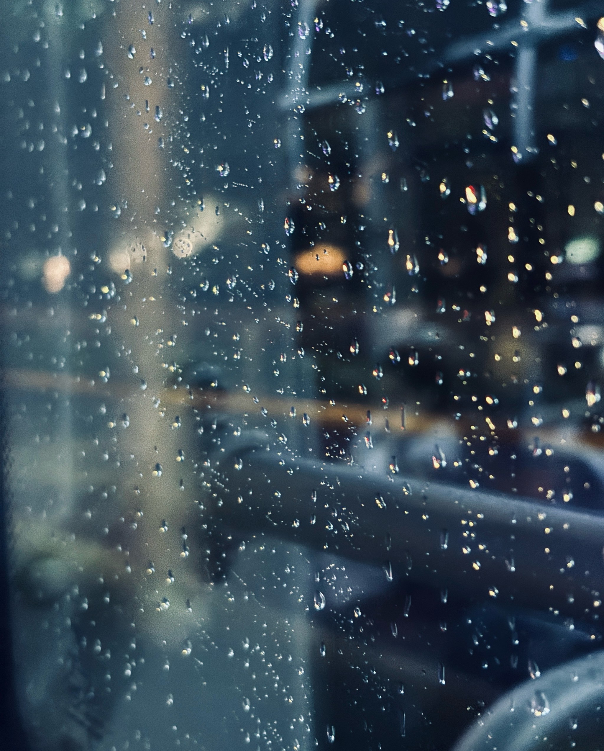 大雨的图片唯美 雨景图片