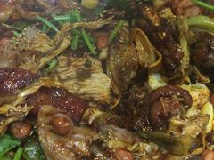 -愉肴麻辣香锅(中山路店)