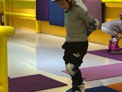 -阿布溜溜·轮滑(21世纪太阳城店)