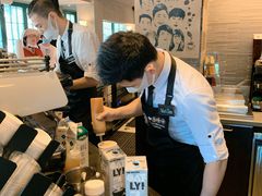 -星巴克(武康路店)