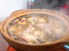 炭炉果鸡煲-威邵鸡煲(西华路总店)