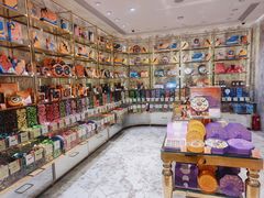 -VENCHI 闻绮(北京国贸商城店)