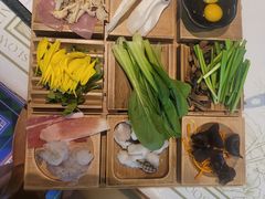 -云海肴·汽锅鸡·云南菜(天山百盛优客店)