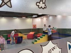 -爱威盛亲子俱乐部·纽约国际早托中心
