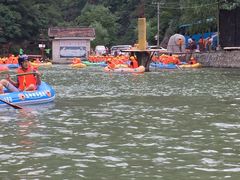 -秦岭峡谷漂流景区