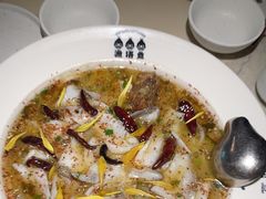 -渔语鱼酸菜鱼新川菜(来福士店)