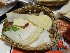 -喜悦小串丹东小黄牛海鲜烧烤大排档(民主广场店)
