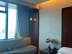 -上海龙之梦万丽酒店