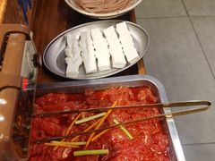 -洱火云南酸菜牛肉火锅(石景山当代商城店)