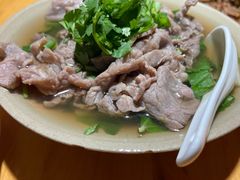 -大众跷脚牛肉馆·非遗传承单位(峨眉山店)