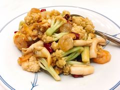 有机花菜炝三鲜-渔家灯火(明湖店)