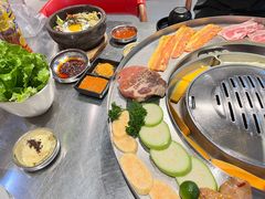 -哈哈碳都·牛肋条无限自助烤肉(台江万达店)