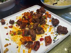 蒜香骨-八张桌子(老店)