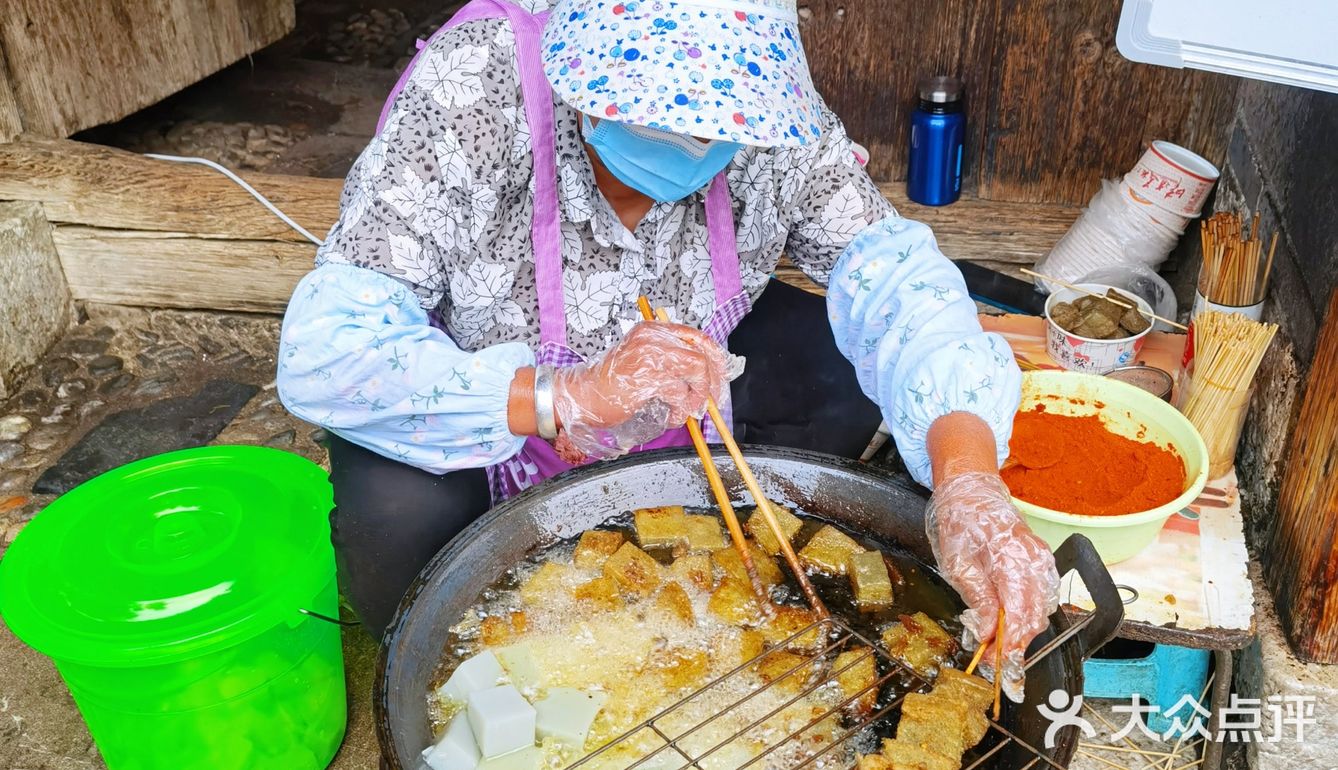 丽江古城超隐蔽的奶奶鸡豆凉粉[胜利]