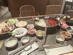 -三出山火锅(南京万象天地店)