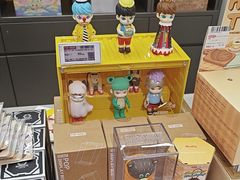 -泡泡玛特POPMART(杭州乐堤港店)