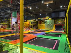 -蹦蹦跳跳(新奥购物中心店)