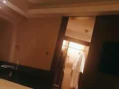 -广州中心皇冠假日酒店