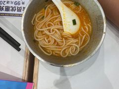 -粉小主·贵州酸汤牛肉粉(南京仙林金鹰店)