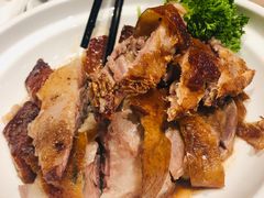 招牌烧鹅皇-避风塘(百联东郊店)